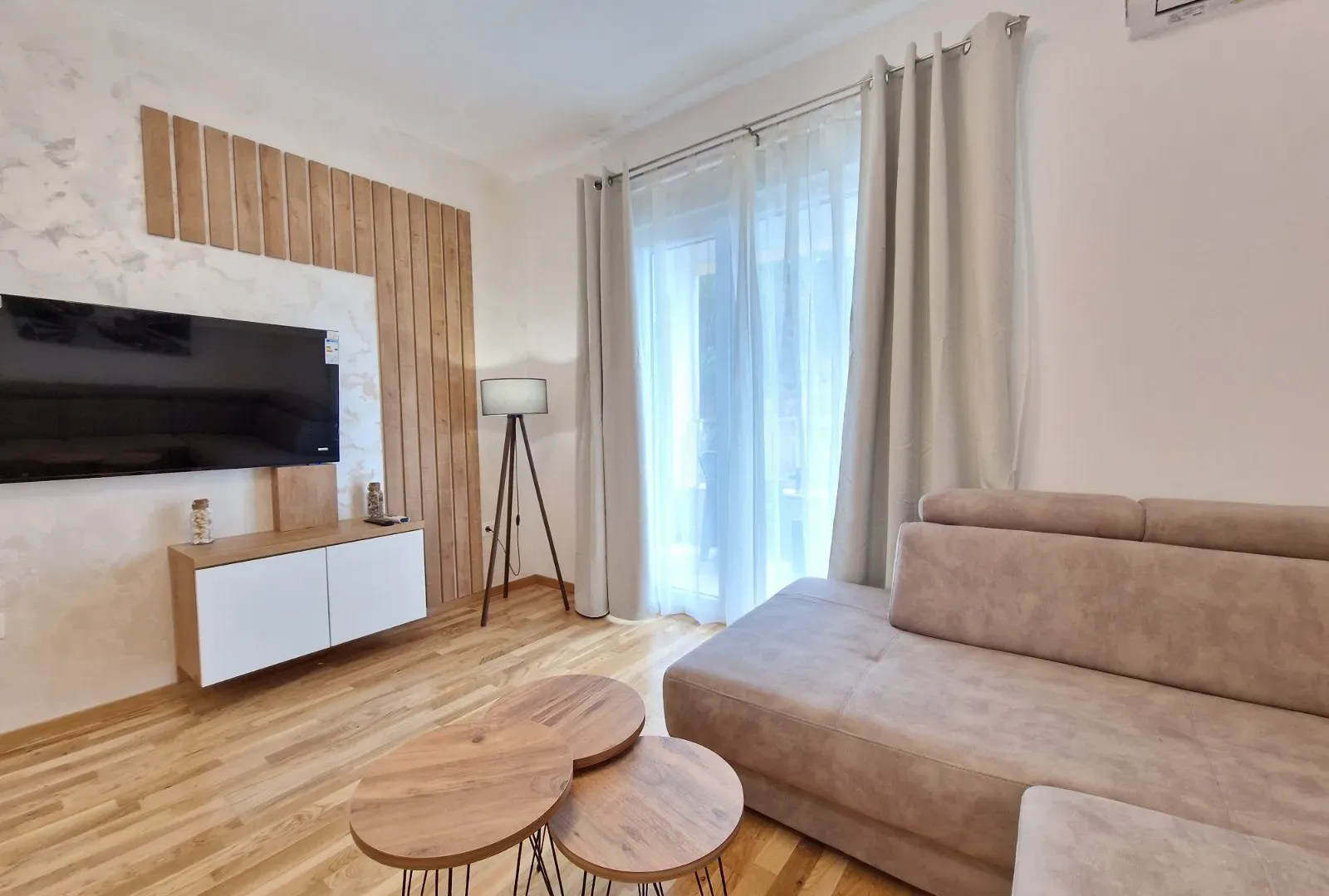 Rent, one bedroom apartment, 44m², Bečići, Budva