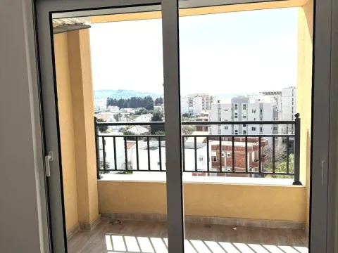 Prodaja, jednosoban stan, 46m², Centar, Bar - image 10