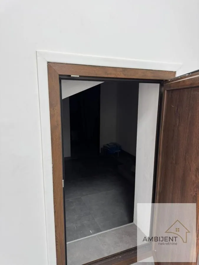 Rent, office space, 150m², Centar, Pančevo