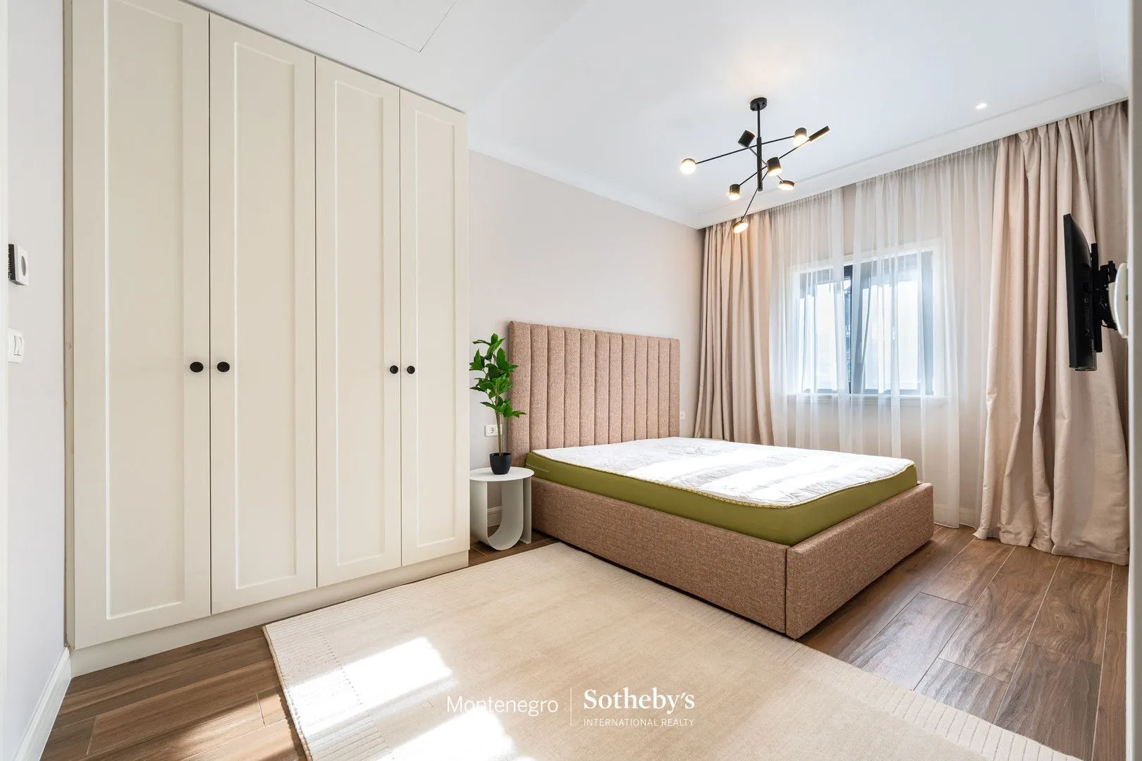 Prodaja, dvosoban stan, 89m², Kotor, Crna Gora