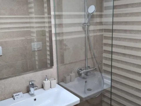 Prodaja, trosoban stan, 92m², Adok, Budva - image 8