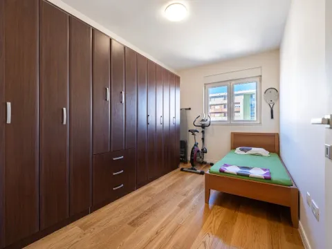 Rent, two bedroom apartment, 68m², Central Point, Podgorica - image 18