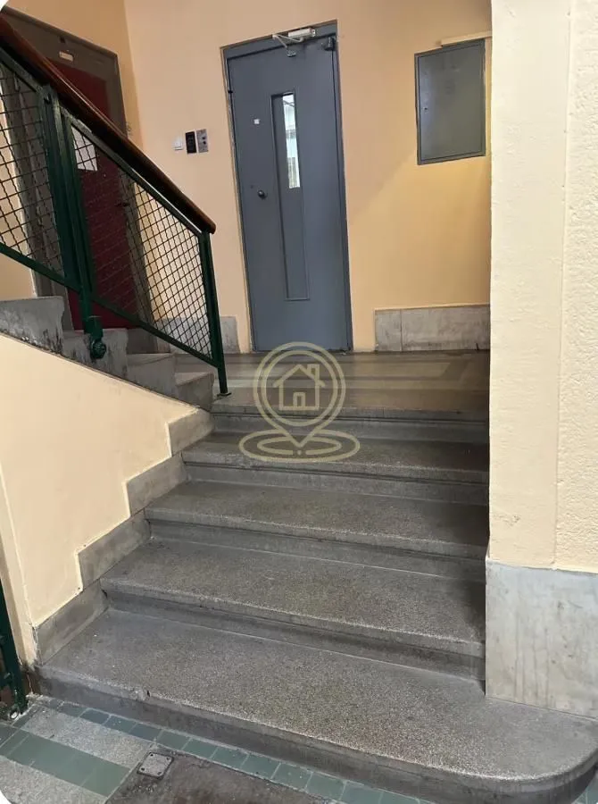 Izdavanje, trosoban stan, 80m², Stari Grad, Beograd