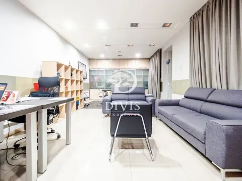 Prodaja, dvosoban stan, 51m², Obilićev Venac, Beograd - image 2