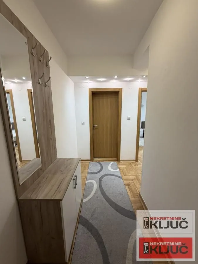 Prodaja, dvosoban stan, 46m², Bulevar patrijarha Pavla, Novi Sad Sve Podlokacije
