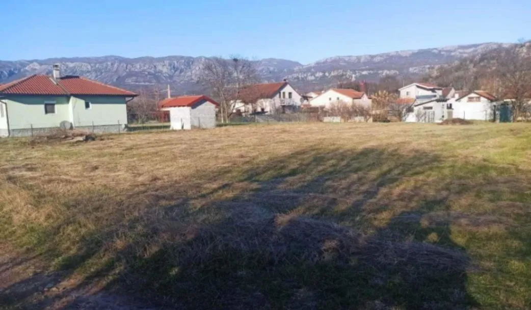 Sale, land lot, 1267m², Spuž, Danilovgrad