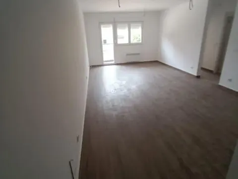 Prodaja, trosoban stan, 66m², Boleč, Grocka - image 2