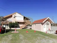 Prodaja, kuća, 350m², Tološi, Podgorica - image 1