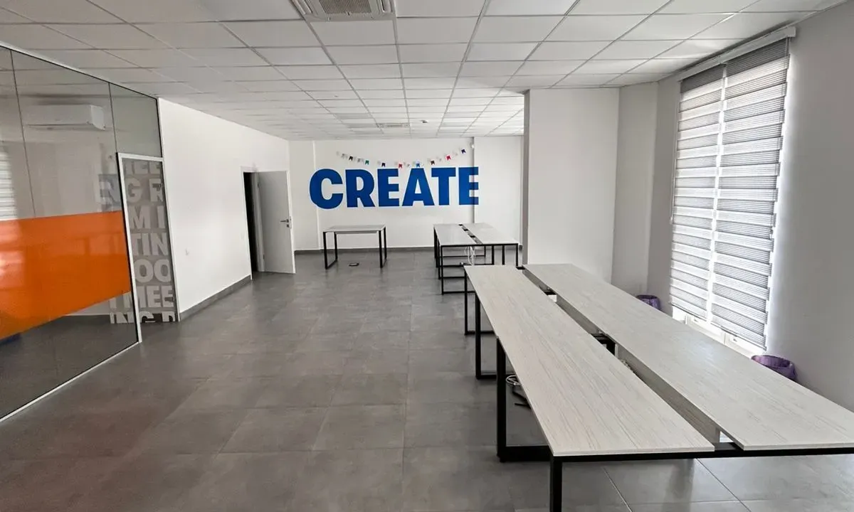 Rent, two bedroom apartment, 150m², Bečići, Budva