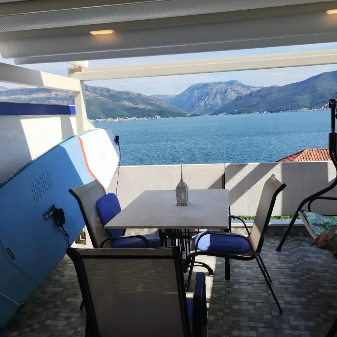 Prodaja, jednosoban stan, 55m², Krašići, Tivat
