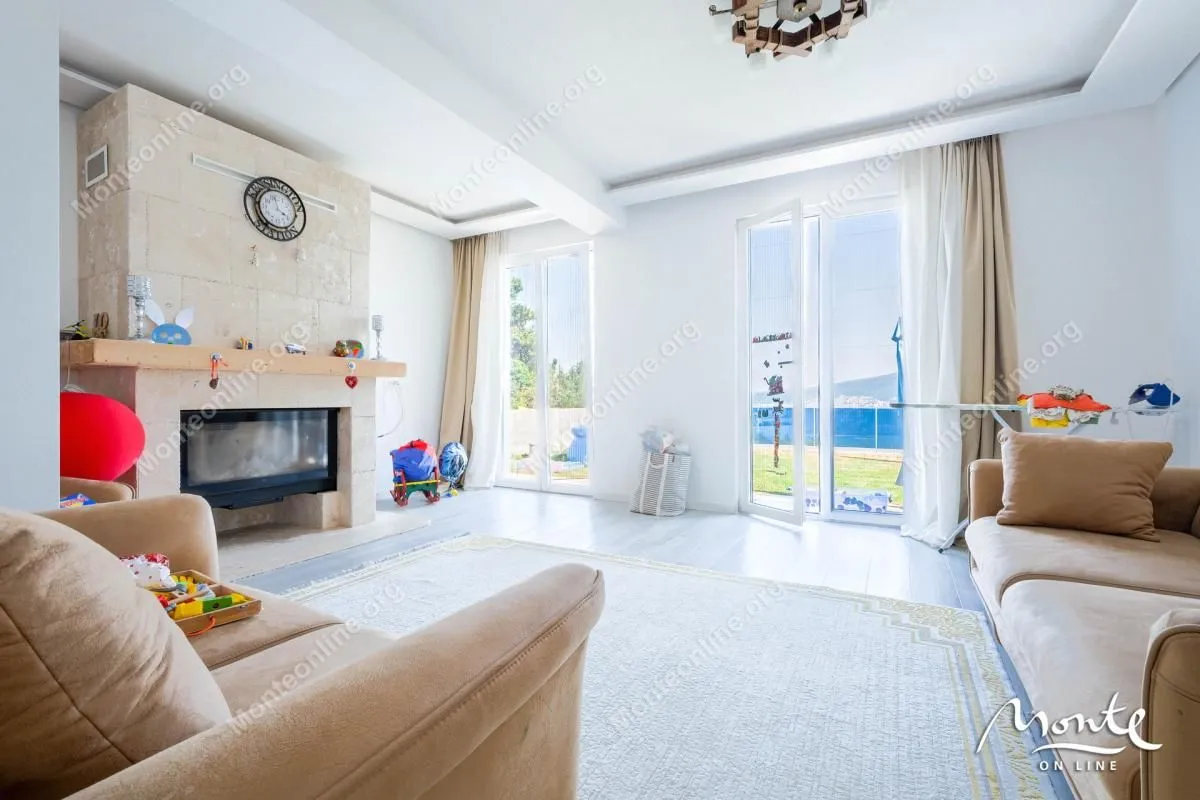 Prodaja, kuća, 270m², Baošići, Herceg Novi