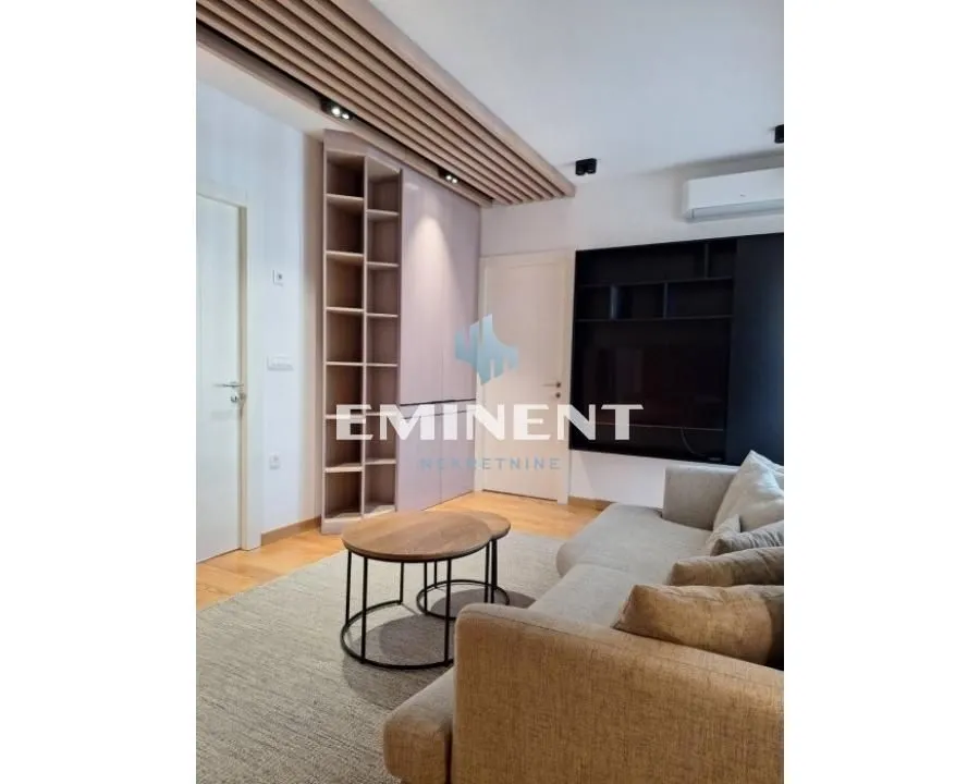 Sale, three bedroom apartment, 75m², Novi Beograd Blok 65, Novi Beograd Sve Podlokacije