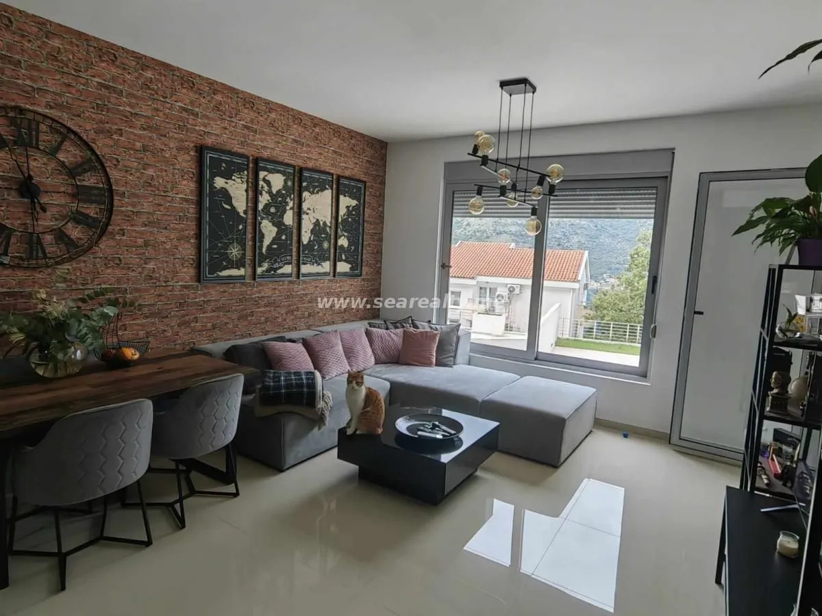 Prodaja, jednosoban stan, 52m², Kotor, Crna Gora