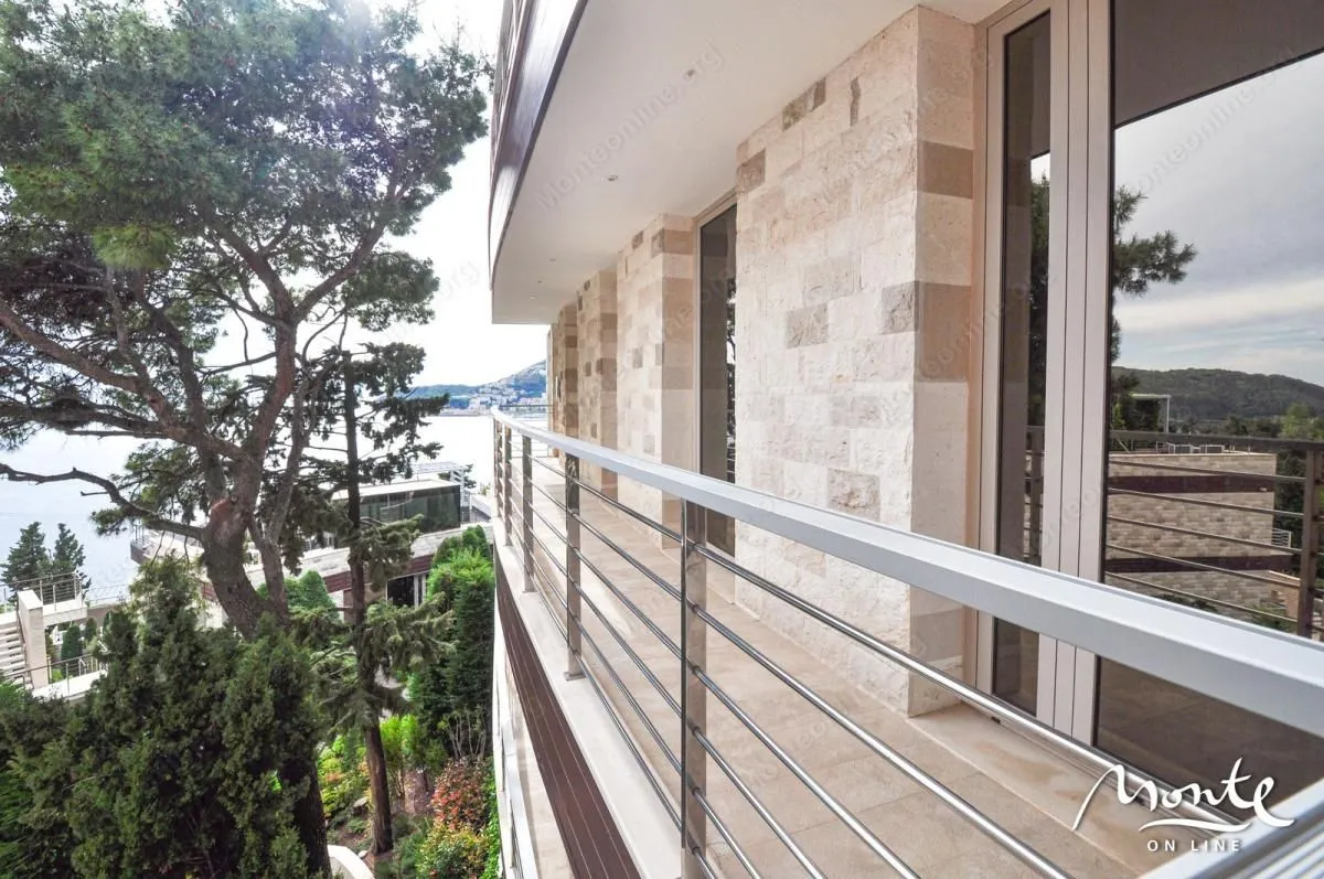 Sale, two bedroom apartment, 179m², Budva, Crna Gora