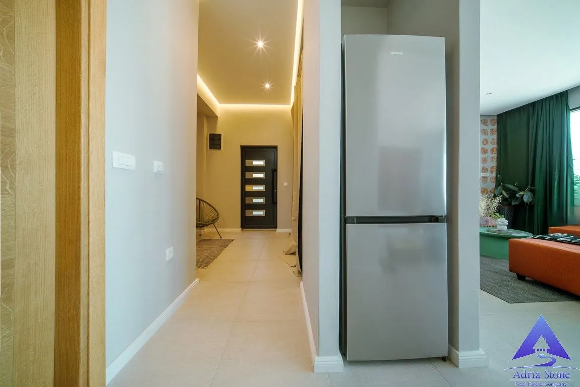 Prodaja, kuća, 200m², Krašići, Tivat