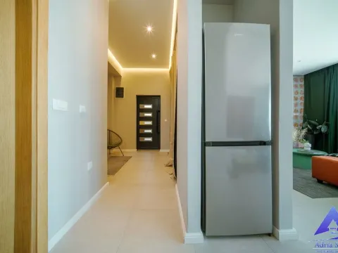 Sale, house, 200m², Krašići, Tivat - image 19