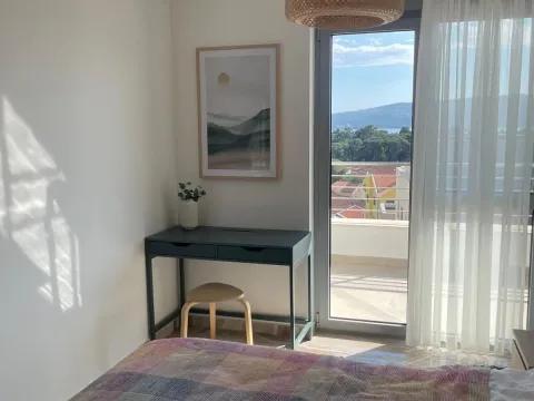 Izdavanje, trosoban stan, 81m², Pod Kuk, Tivat - image 5