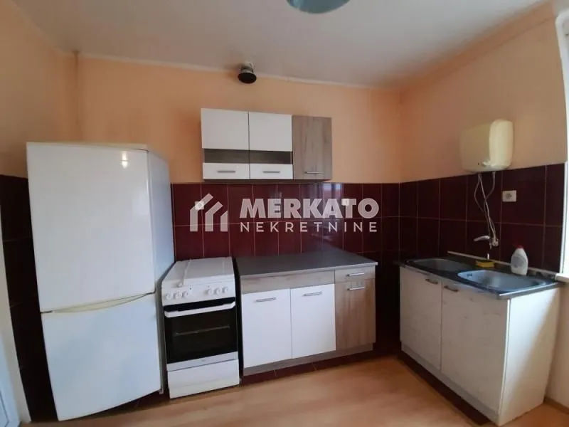 Prodaja, kuća, 242m², Gradnulica, Zrenjanin