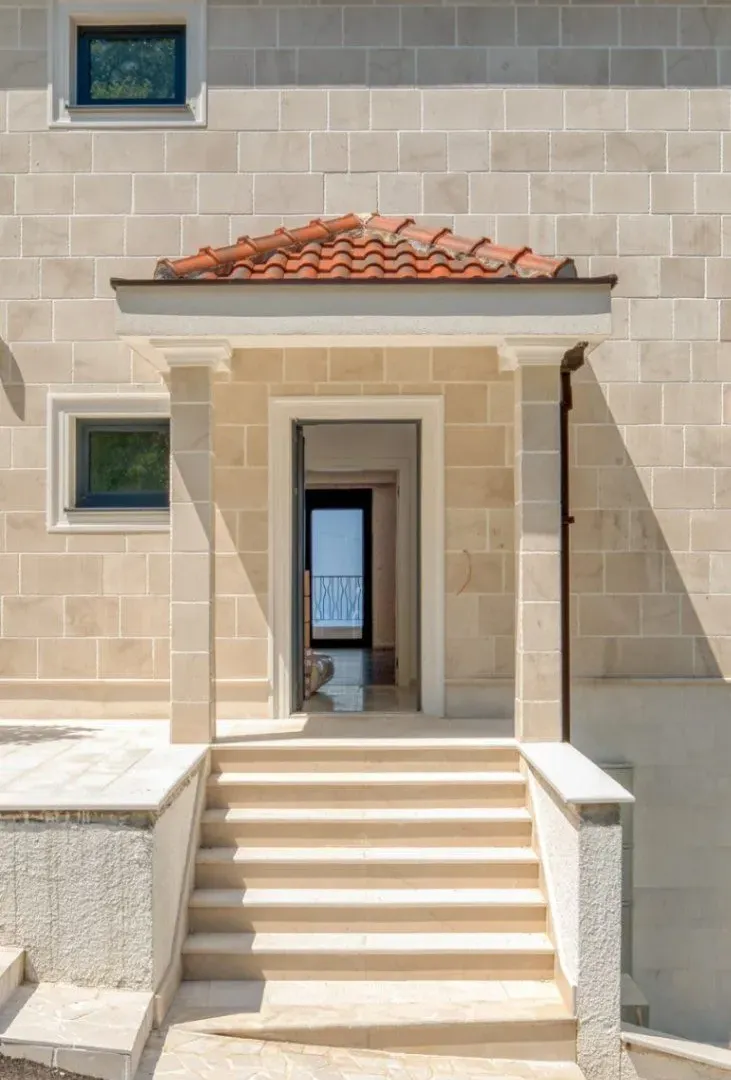 Sale, house, 450m², Blizikuće, Budva