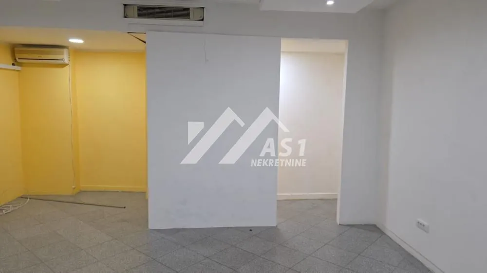 Rent, office space, 40m², Centar, Novi Sad