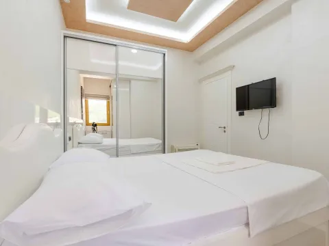 Prodaja, dvosoban stan, 94m², Budva, Crna Gora - image 10