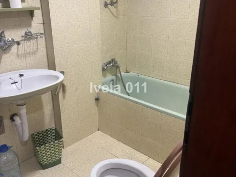 Prodaja, četvorosoban stan, 88m², Cvetni Trg, Vračar Sve Podlokacije - image 3