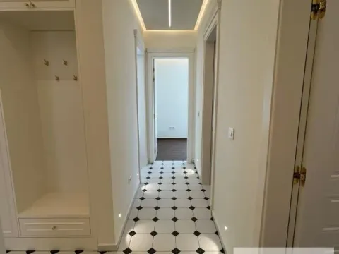 Izdavanje, četvorosoban stan, 120m², Sremska Kamenica, Petrovaradin - image 4