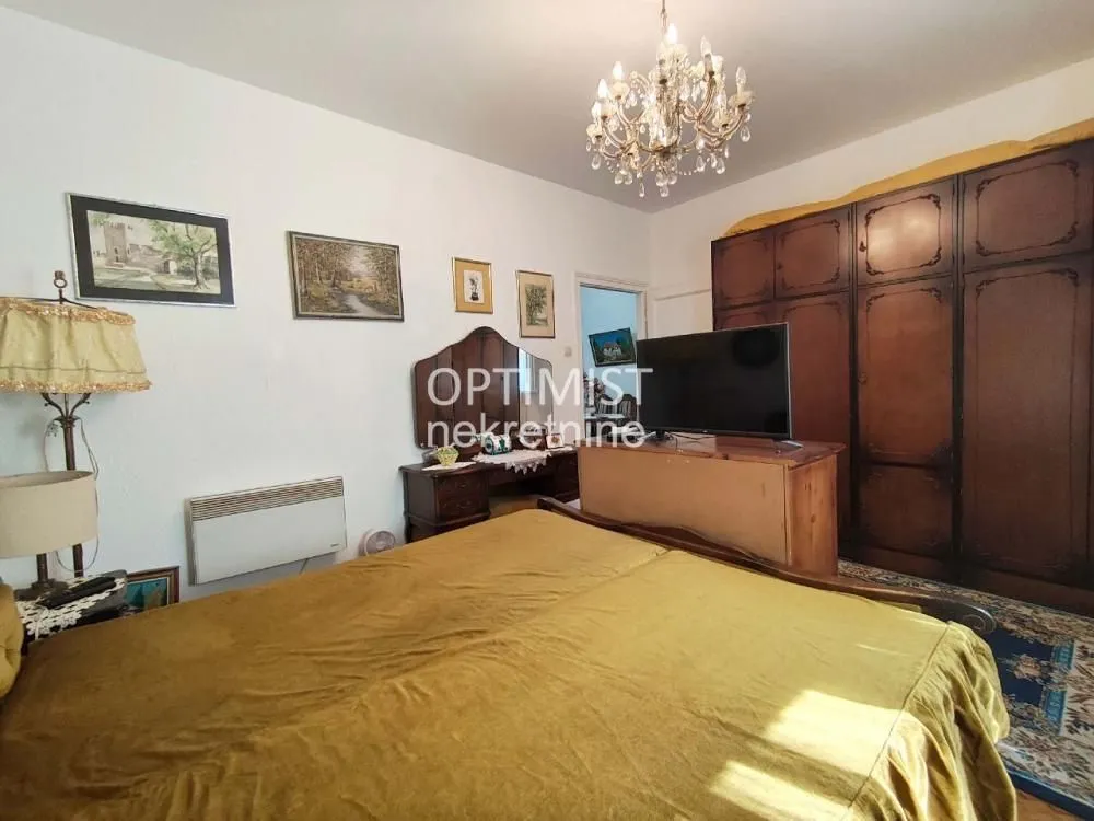 Sale, two bedroom apartment, 67m², Senjak, Beograd