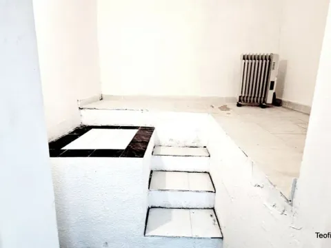 Sale, three bedroom apartment, 60m², Vračar, Šid - image 17