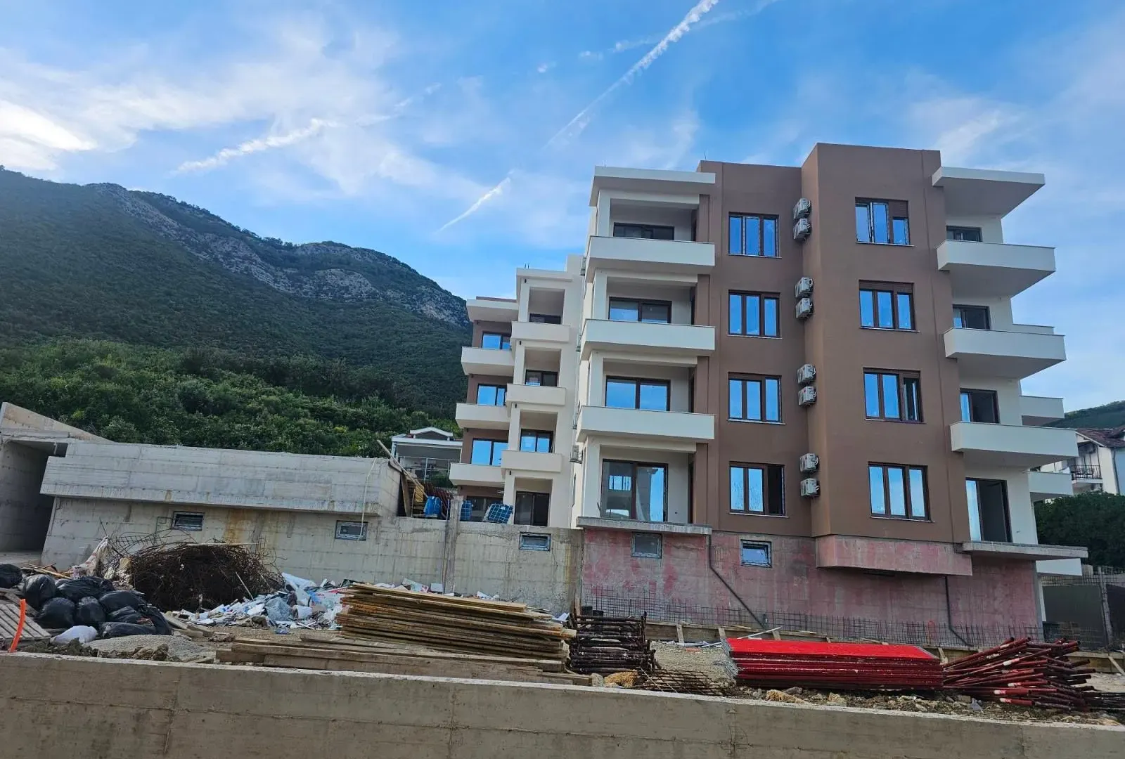 Prodaja, dvosoban stan, 54m², Đenovići, Herceg Novi