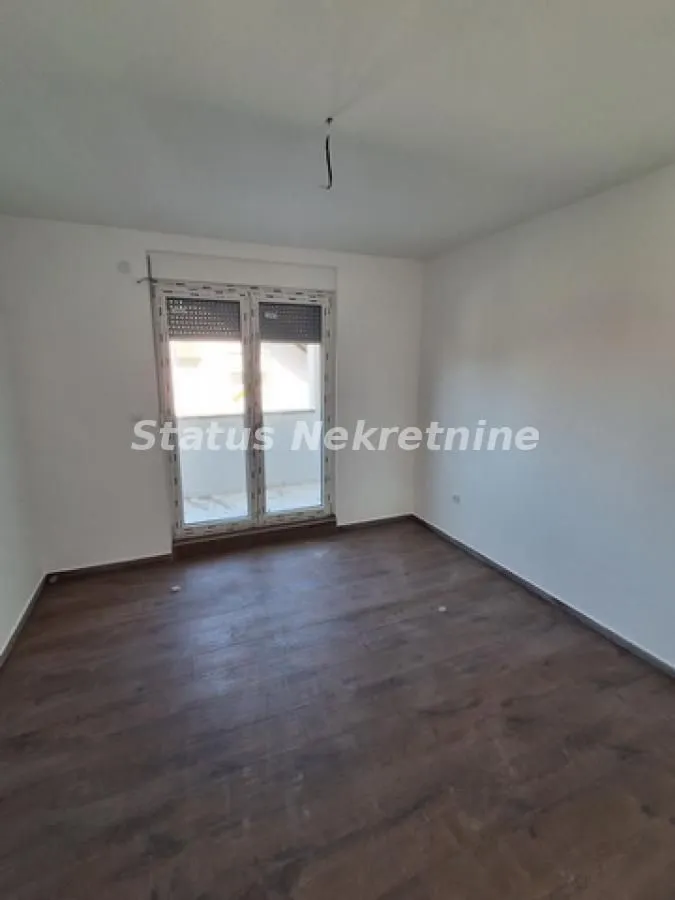 Izdavanje, dvosoban stan, 73m², Veternik, Novi Sad Sve Podlokacije