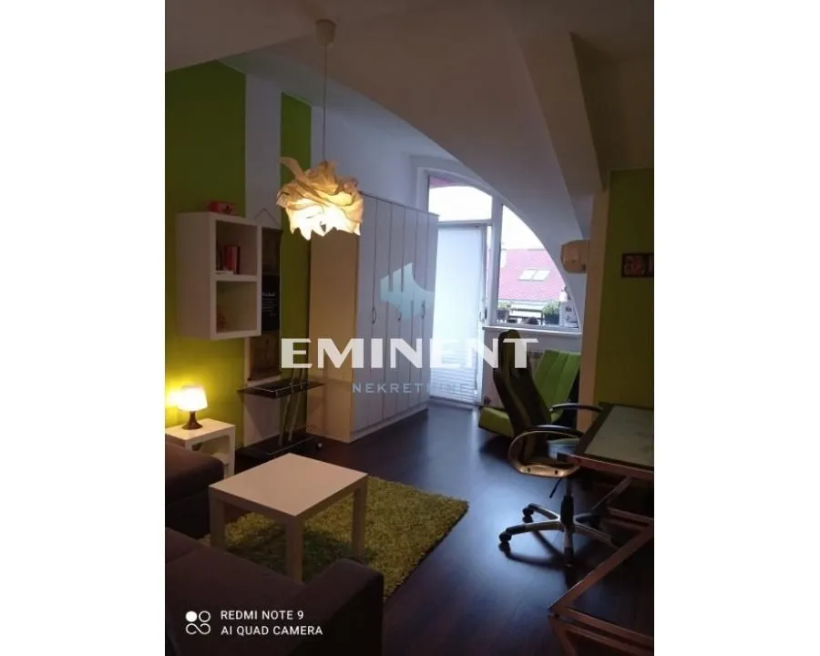 Sale, three bedroom apartment, 133m², Uciteljsko Naselje, Zvezdara Sve Podlokacije