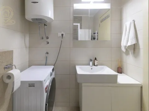 Izdavanje, trosoban stan, 67m², Bulevar Oslobodjenja, Novi Sad Sve Podlokacije - image 23