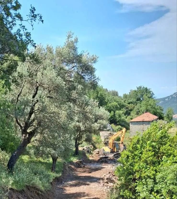 Sale, land lot, 6500m², Centar, Bar