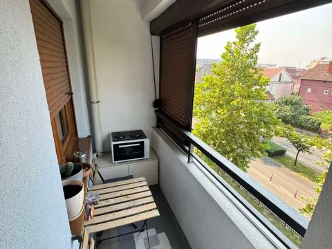 Prodaja, trosoban stan, 87m², Stari Aerodrom, Podgorica - image 18