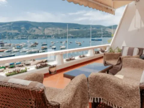 Izdavanje, jednosoban stan, 92m², Centar, Herceg Novi - image 6