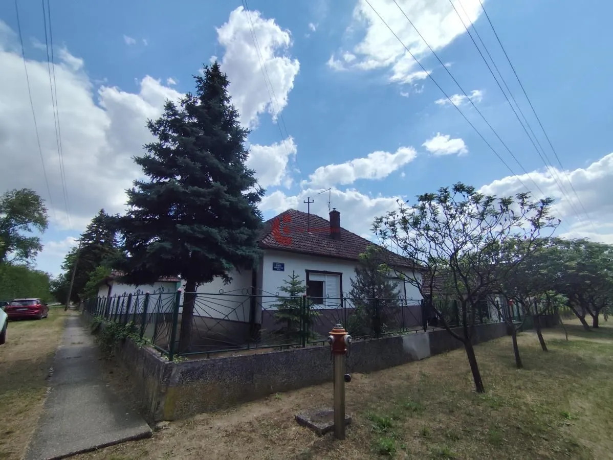 Prodaja, kuća, 83m², Kelebija, Subotica