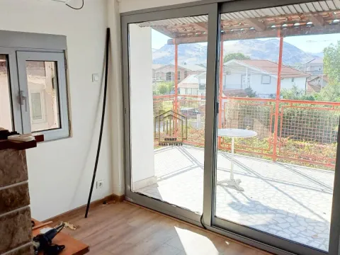 Izdavanje, poslovni prostor, 70m², Golubovci, Podgorica - image 5