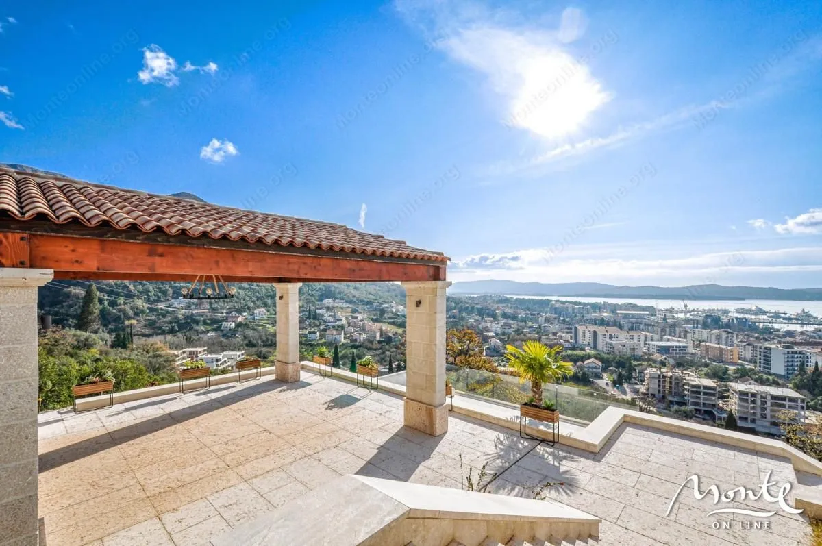 Prodaja, kuća, 791m², Donja Lastva, Tivat