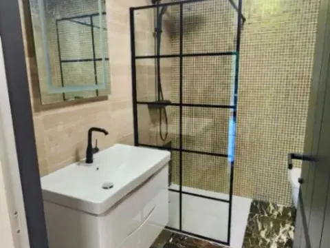 Prodaja, trosoban stan, 111m², Vezirov Most, Podgorica - image 6