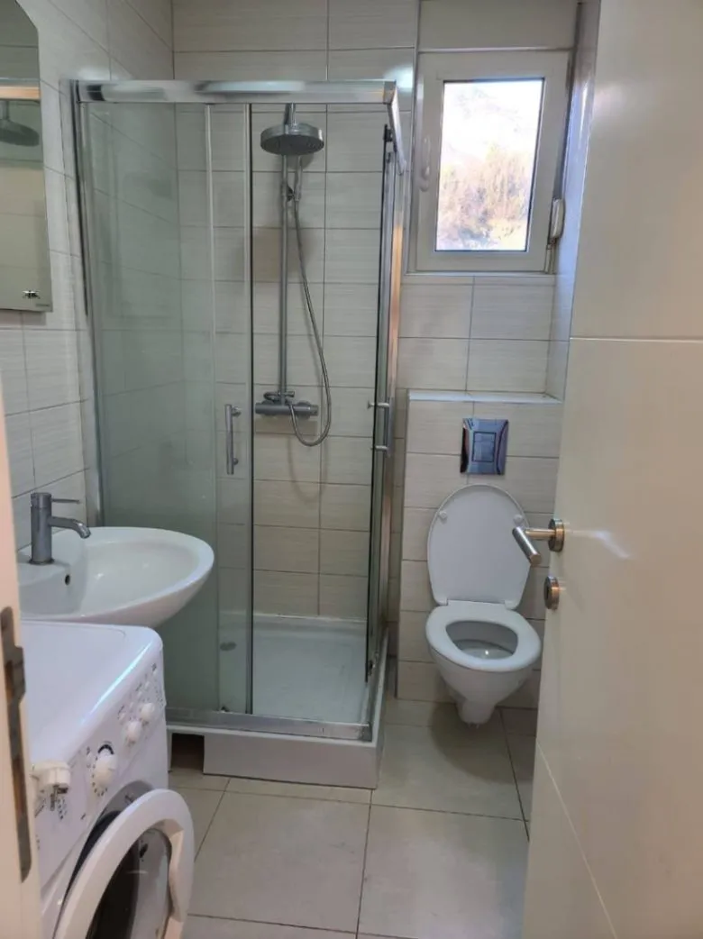 Izdavanje, garsonjera, 30m², Rafailovići, Budva