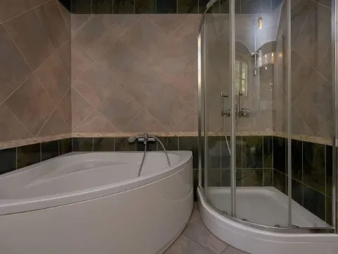 Prodaja, kuća, 235m², Kostanjica, Kotor - image 13