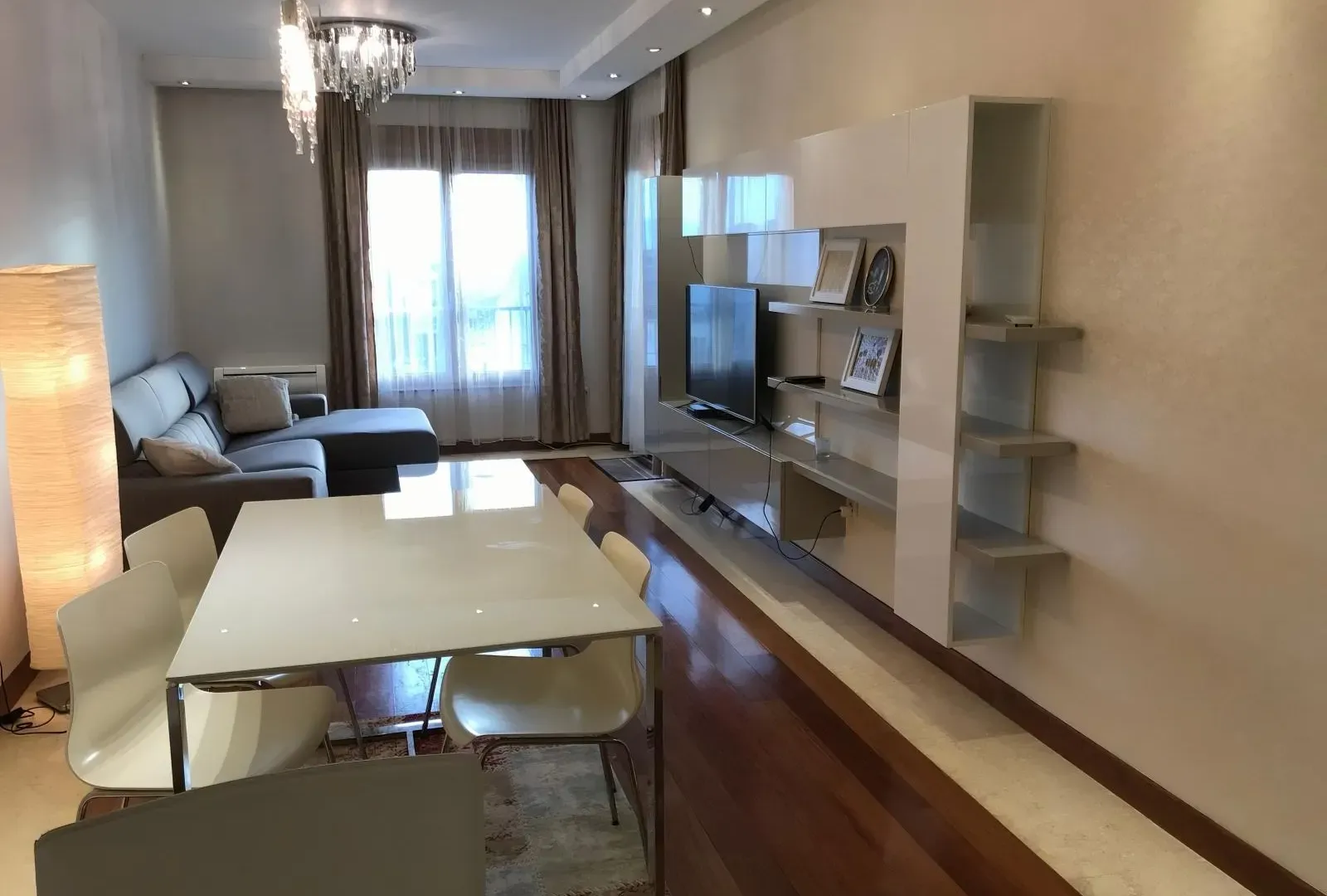 Prodaja, dvosoban stan, 79m², Centar, Podgorica