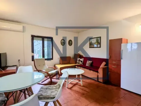 Rent, house, 67m², Tološi, Podgorica - image 9