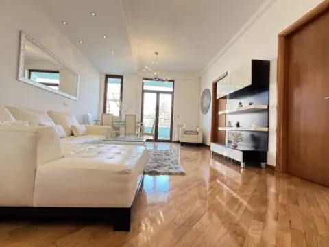 Prodaja, dvosoban stan, 62m², Vračar Hram, Vračar Sve Podlokacije - image 2