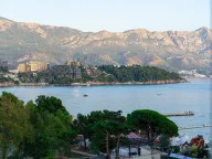 Sale, two bedroom apartment, 89m², Tree cane, Budva - image 1