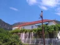 Izdavanje, trosoban stan, 65m², Tripovići, Tivat - image 14