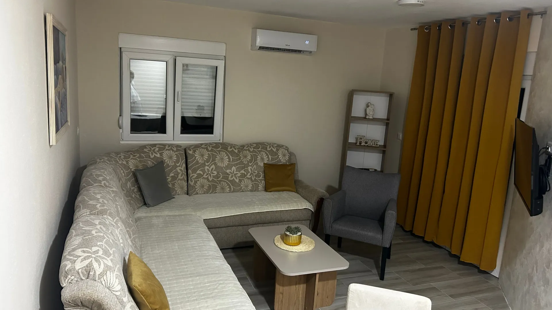 Rent, one bedroom apartment, 55m², Radanovići, Kotor