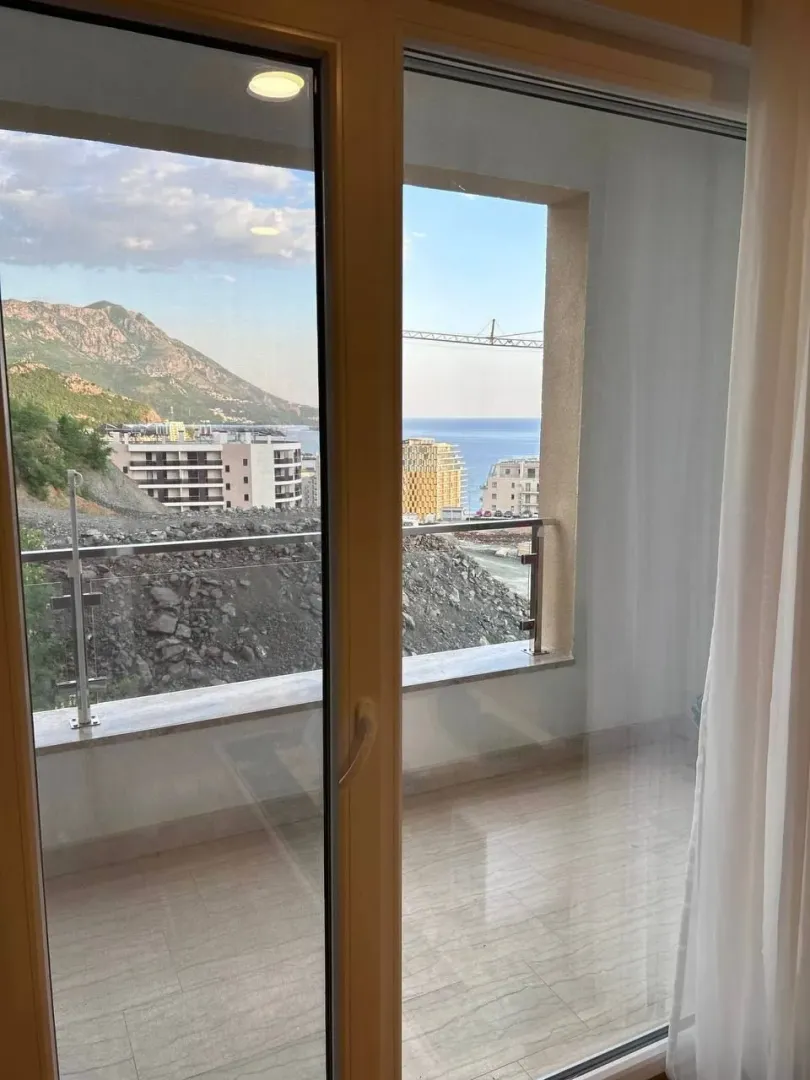 Sale, one bedroom apartment, 44m², Bečići, Budva