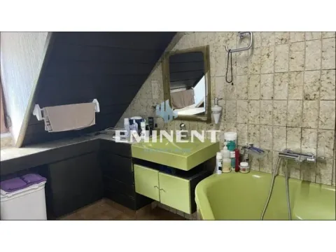 Izdavanje, kuća, 150m², Savski Venac, Beograd - image 12